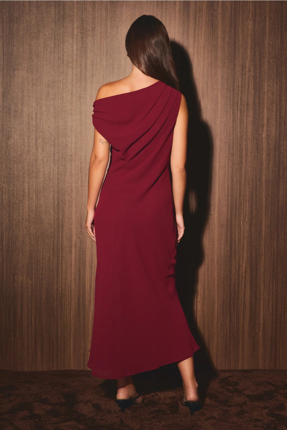 Asymmetrical Shoulder Midi Dress