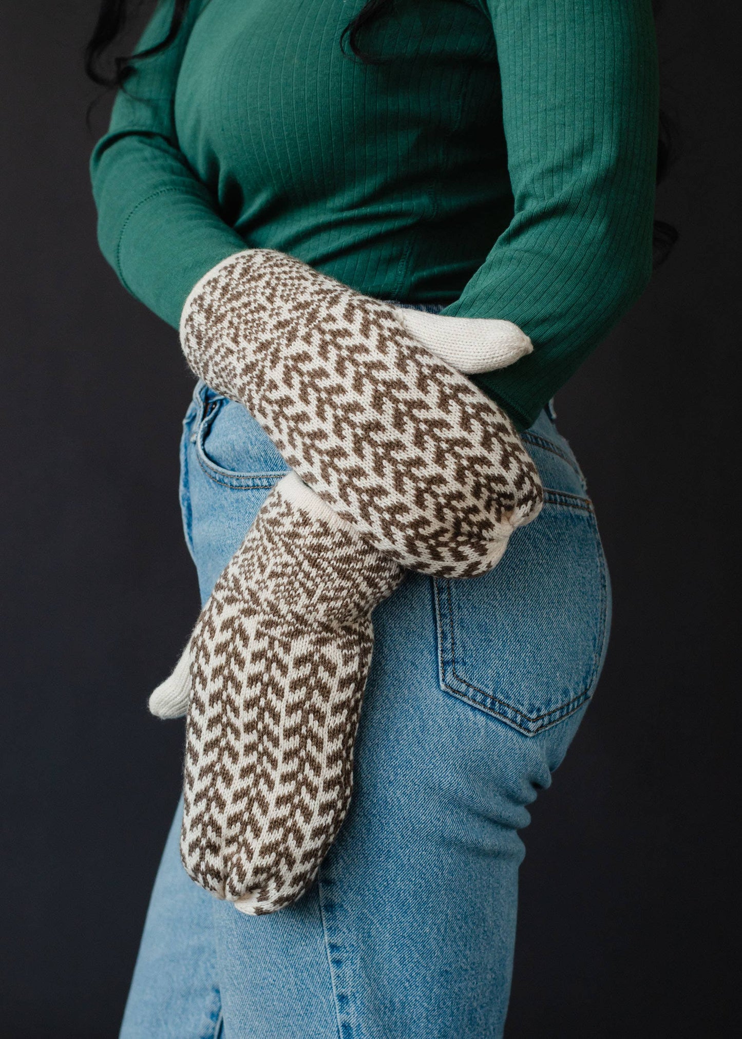 Beige & Taupe Patterned Mittens