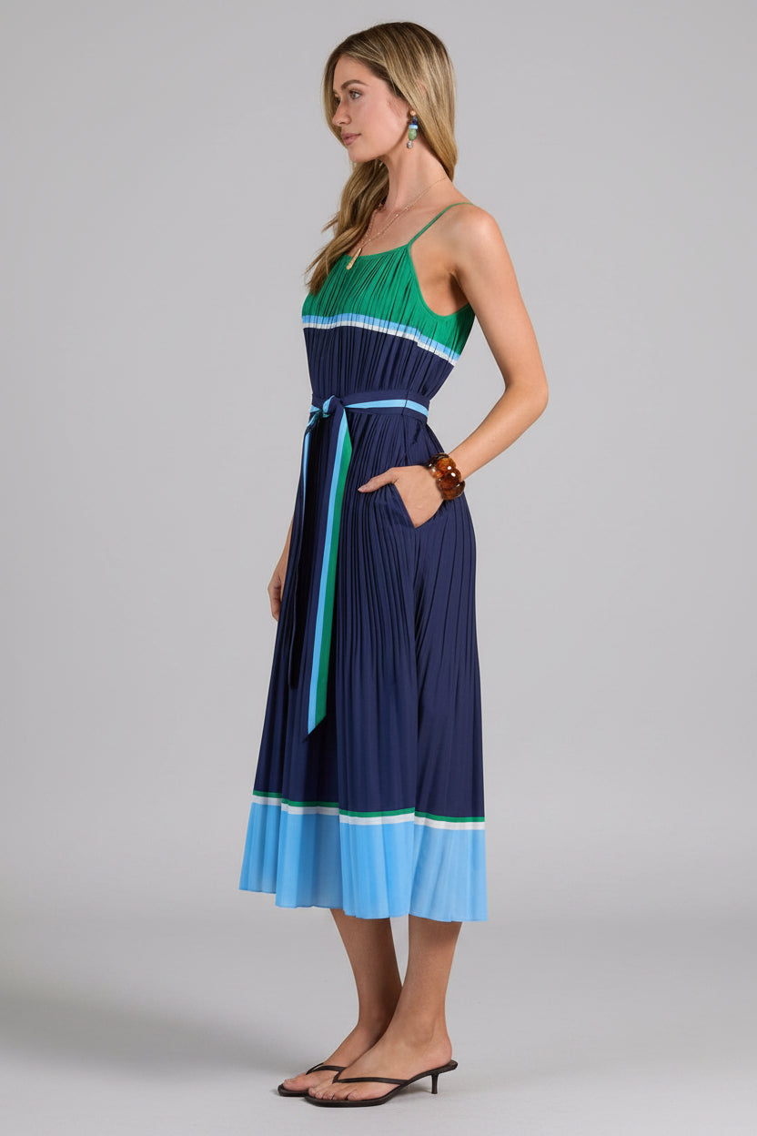 Color Block Pleated Dress