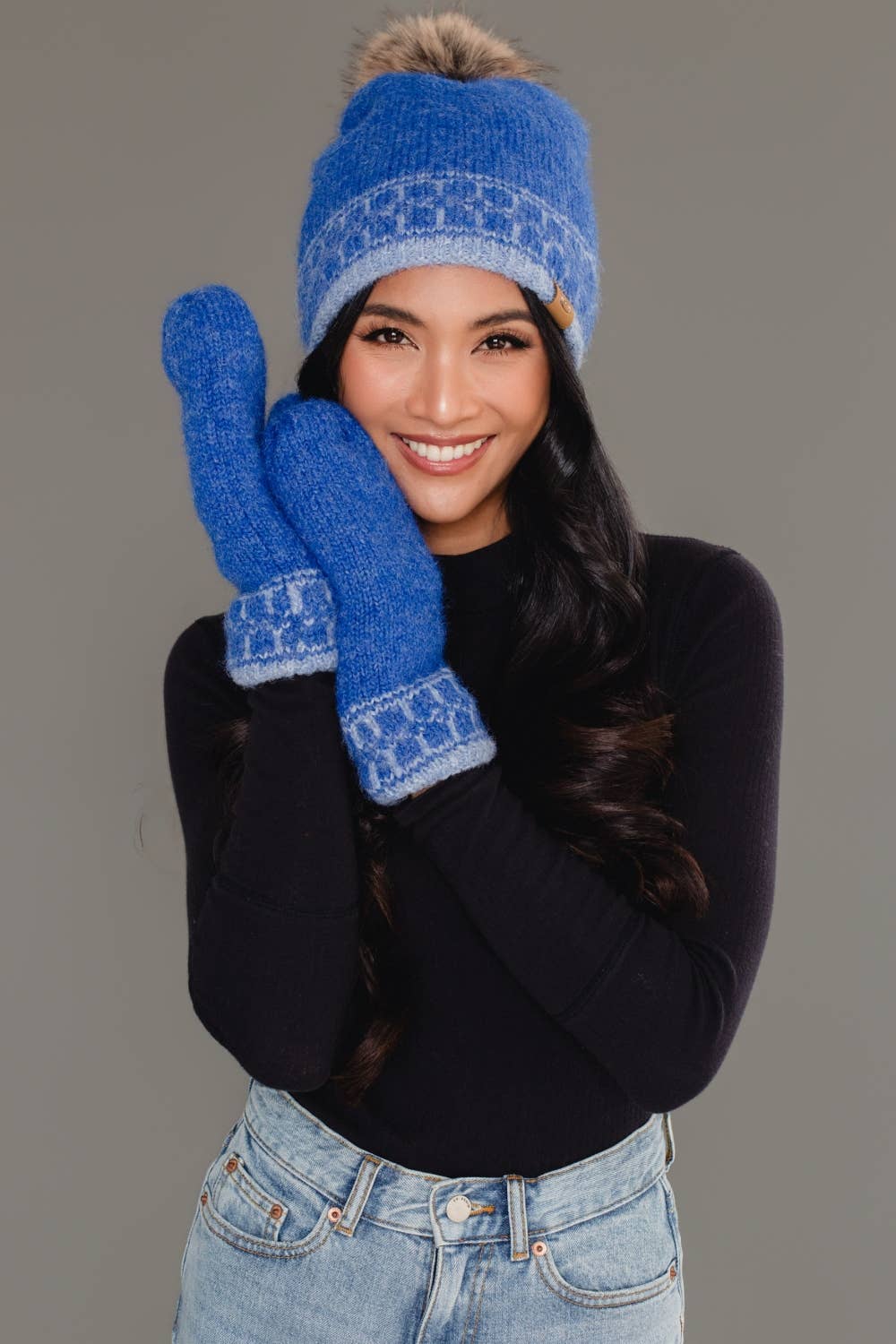 Blue & Lt. Blue Patterned Knit Mittens