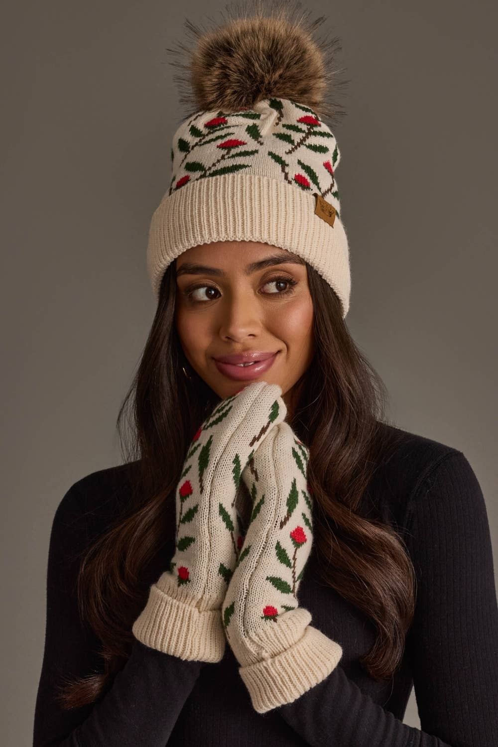 Cream Floral Pattern Knit Mittens