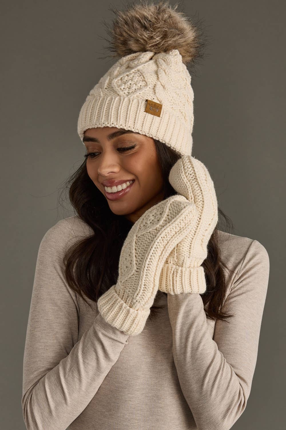 Beige Cable Knit Mittens
