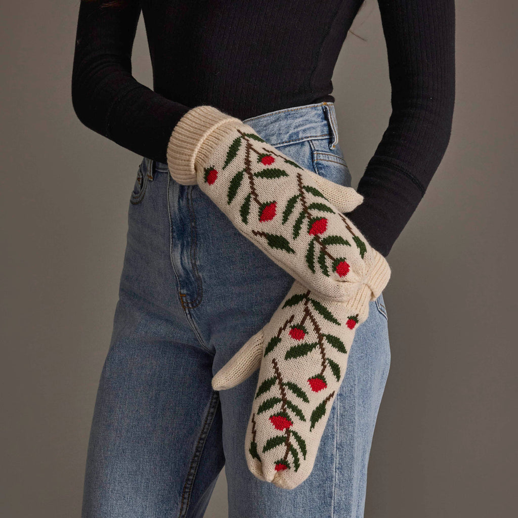 Cream Floral Pattern Knit Mittens